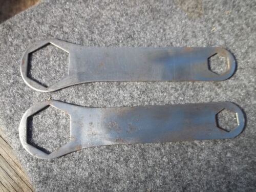 2 Vintage Flat Steel Tool LCN T-1157 Wrench Closers Inc. 8"L FREE SHIP - Picture 3 of 3