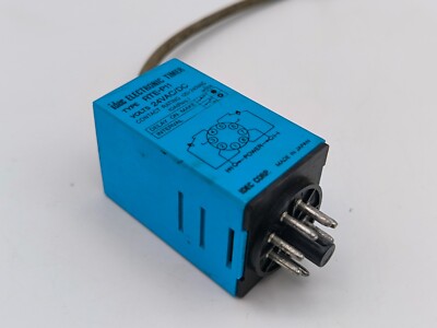 IDEC RTE-P11 Electronic Timer Plug-in Mount DPDT 10A 120VAC Coil 24V AC/DC 8 Pin