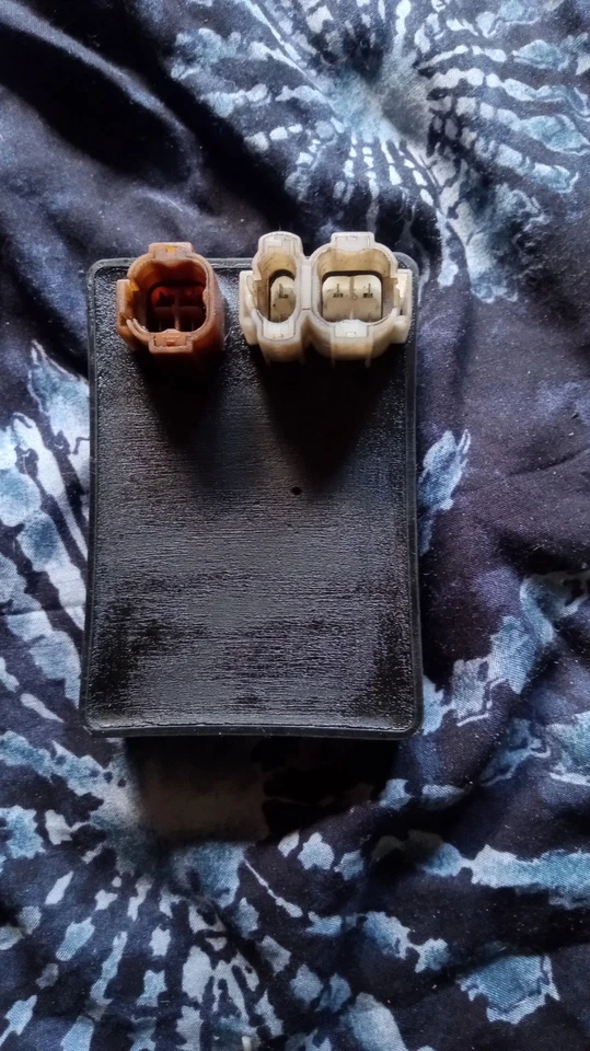 Hyosung GV250 2007 Cruise V2C 250T caja unitaria CDI Foto 2 de 4