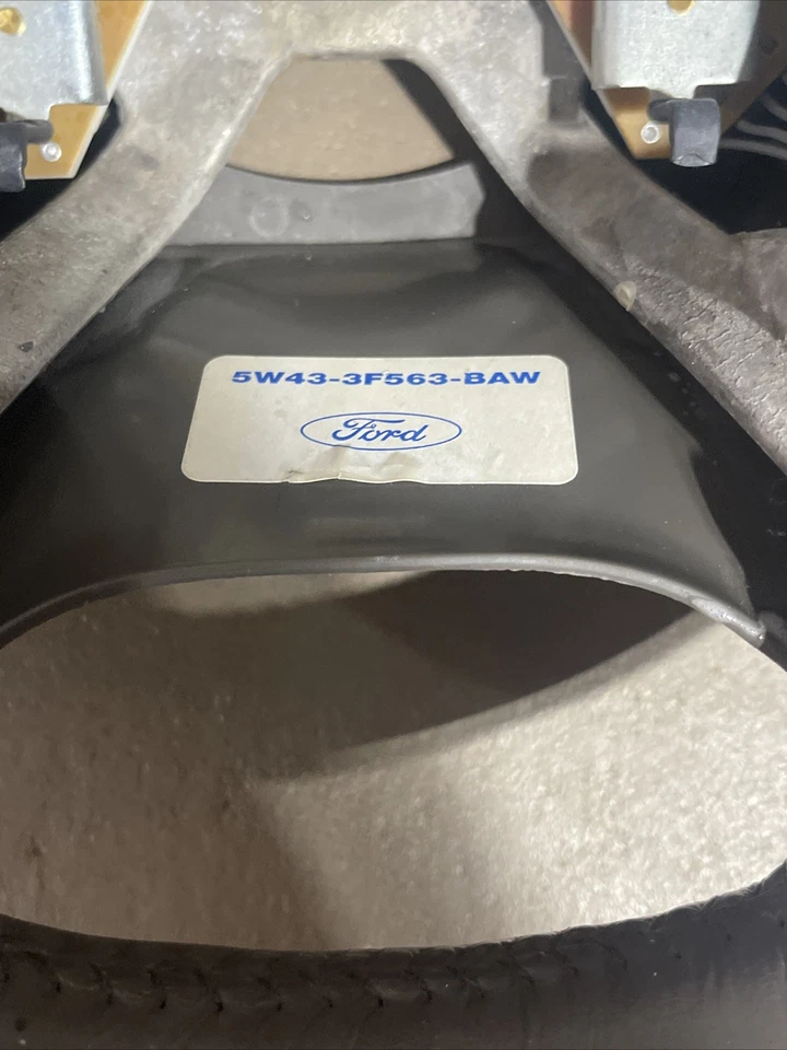 03-06 Volante Lincoln LS, piedra oscura (limpio) Foto 2 de 4