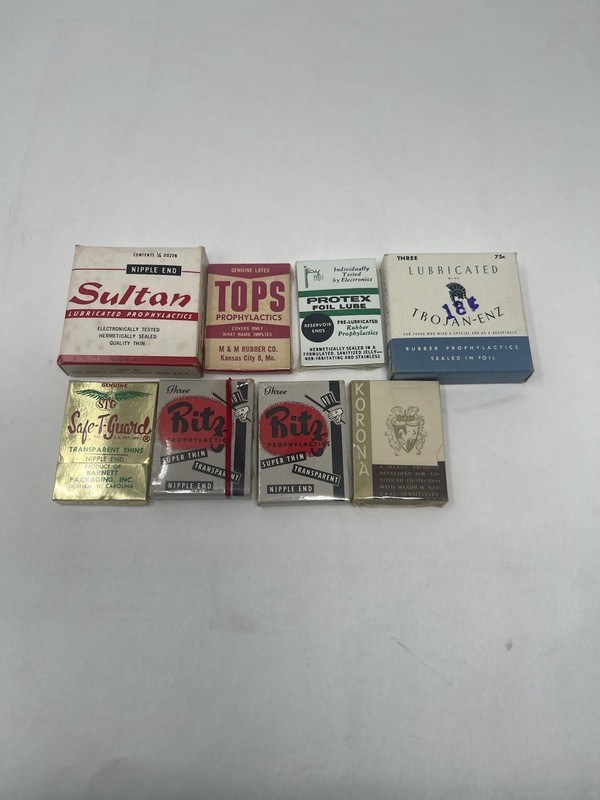 70s VINTAGE LOT OF 8 CONDOMS  Trojan Sutan Ritz Tops Korona Safe t guard Protex
