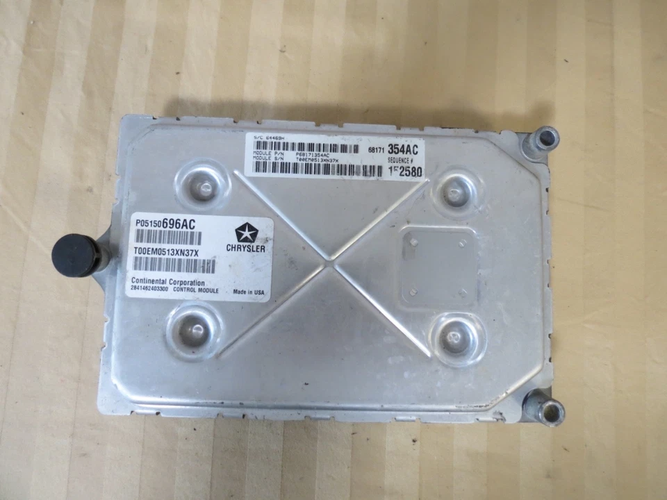 Dodge Charger Chrysler 300 2013 13 unidad de control del motor ECU 68171354AC 05150696AC Foto 3 de 4