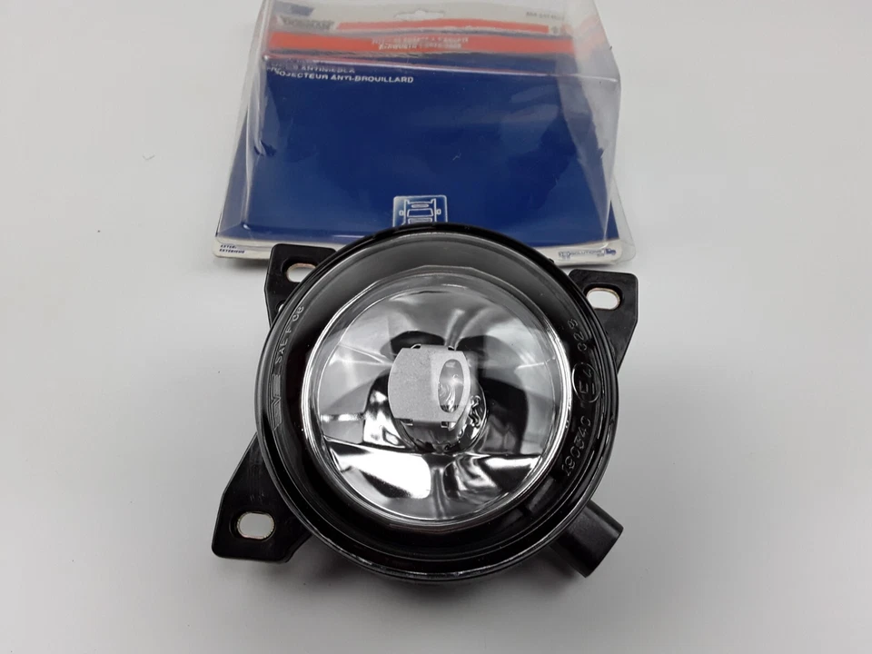 Fog Light For Peterbilt 579 587 T660 2011 2012 2013 2014 2015 2016 2017 2018 19 - Image 3 of 4