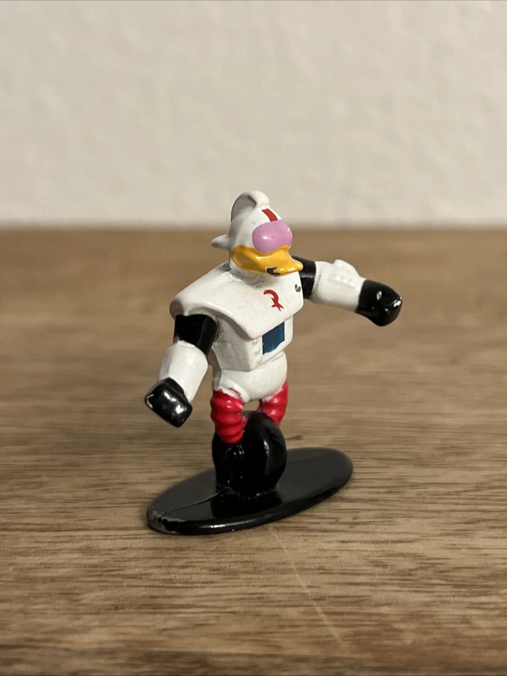 Estatueta Nano Metalfigs Disney Darkwing Duck Gizmoduck 1,65" Die-Cast Jada Toys - Imagem 2 de 4