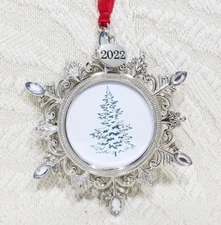 🎄2022 CHRISTMAS TREE ORNAMENT PHOTO PICTURE FRAME HANGER SNOWFLAKE SILVER 2"