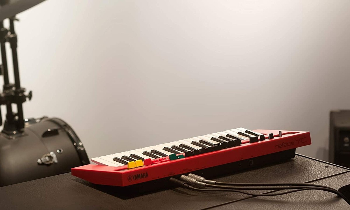 YAMAHA REFACE YC mobile Synthesizer 37-Key mini Red Keyboard YAMAHA REFACE YC mobile Synthesizer 37-Key mini Red Keyboard