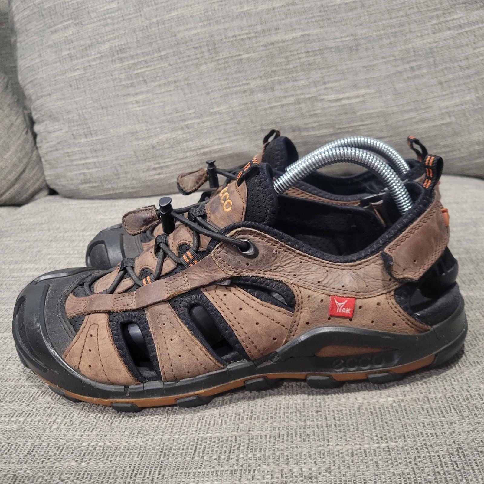 ECCO Yak Fisherman Sandals Mens 9.5 Brown Terra Sport Closed Toe Outdoor Trail