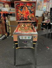 1980 BALLY FLASH GORDON PINBALL MACHINE PROF TECHS PLAYS GREAT