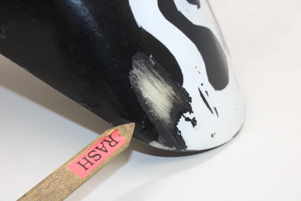 04-06 HONDA SHADOW AERO 750 VT750C OEM FRONT WHEEL FENDER - Image 2 of 4