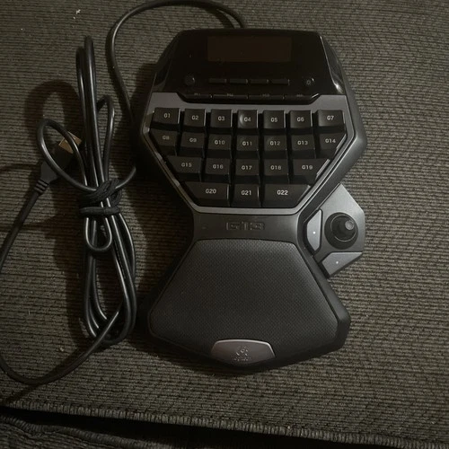 Logitech G13 Advanced Gameboard with Programmable Keys and Joystick