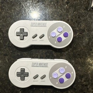 2 Nintendo SNES Wireless Controller for Nintendo Switch Barely Used