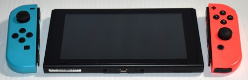 Nintendo Switch 32GB - Tablet Console w/ Joy Cons (HAC-001) - Free US Shipping - Picture 4 of 10