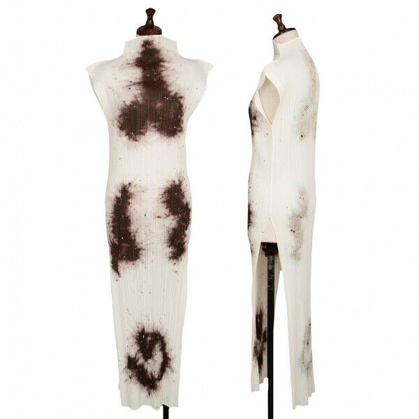 PLEATS PLEASE GUEST ARTIST SERIES NO.4 CAI GUO QIANG Dress PLEATS PLEASE GUEST ARTIST SERIES NO.4 CAI GUO QIANG Dress