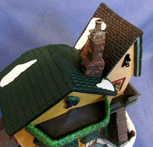 Dept 56 Dicken's Village Series The Grapes Inn #57534 5th Edition 1996 Lighted - Picture 8 of 10