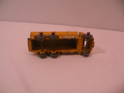 MATCHBOX 1953 MOKO LESNEY# 11-3 ERF ROAD TANKER YELLOW - Picture 6 of 6