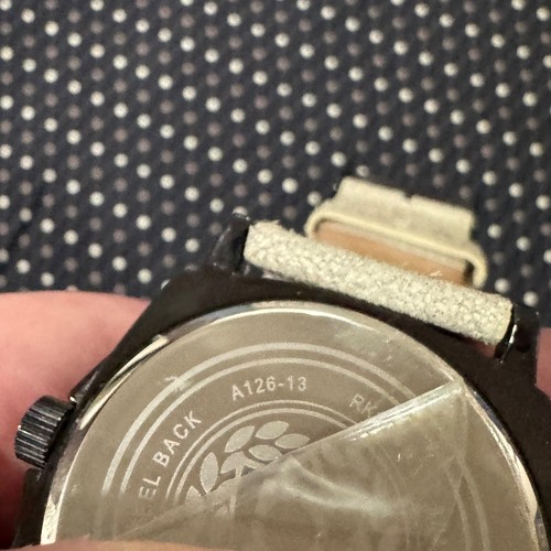 Kenneth Cole REACTION Street Rk1289 Beige Leather Quartz Watch With Black Dial - Picture 12 of 12