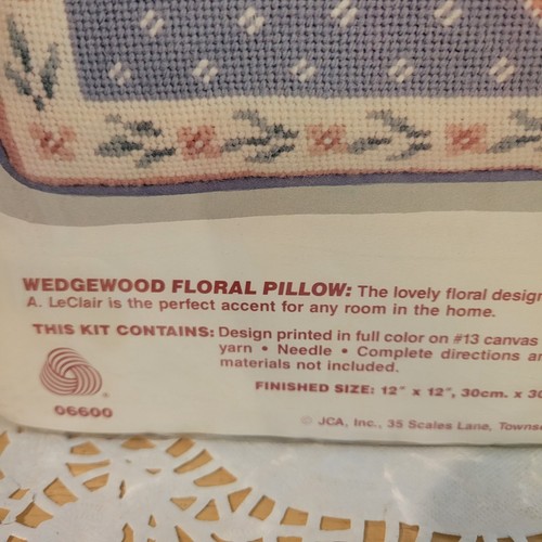 Nuevo Antiguo Stock Aguja Tesoros Punta de Aguja "Almohada Floral Madera de Cuña" - Imagen 3 de 5