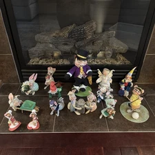 Mixed Lot Of  14 Annalee Dolls