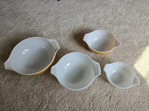 Vintage Pyrex Schmetterling Gold Aschenputtel verschachtelte Rührschüsseln komplett 4er Set - Bild 7 von 8