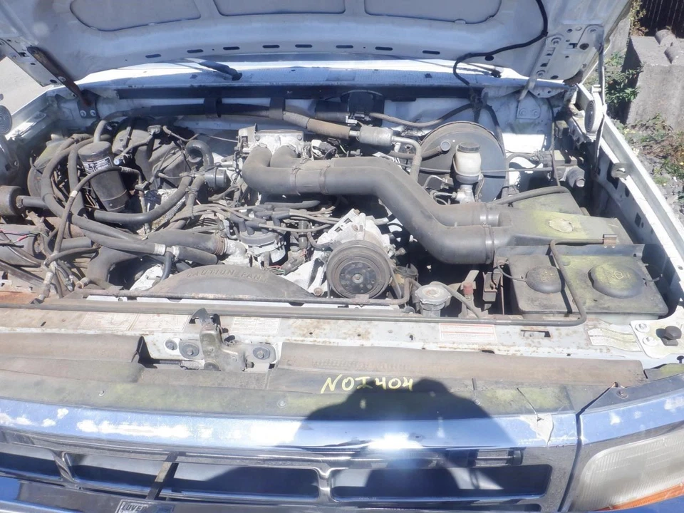 Driver Corner/Park Light From 8501 GVW Fits 92-97 FORD F250 PICKUP 30810076 - Image 3 of 4