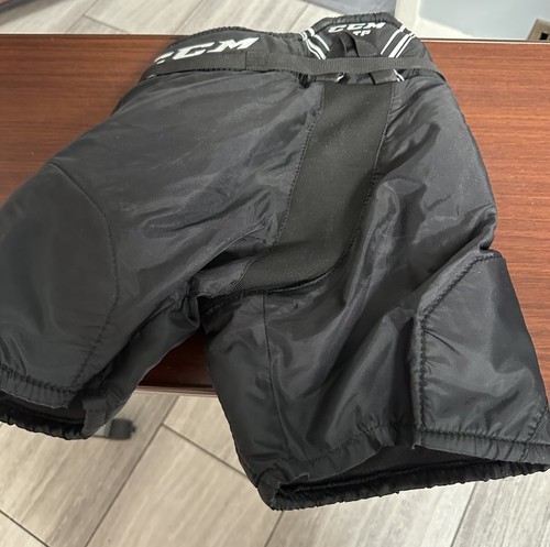 CCM LTP HOCKEY SHORTS PADS BLACK LITTLE CHICAGO BLACKHAWKS SIZE YTM YOUTH MEDIUM - Picture 2 of 12
