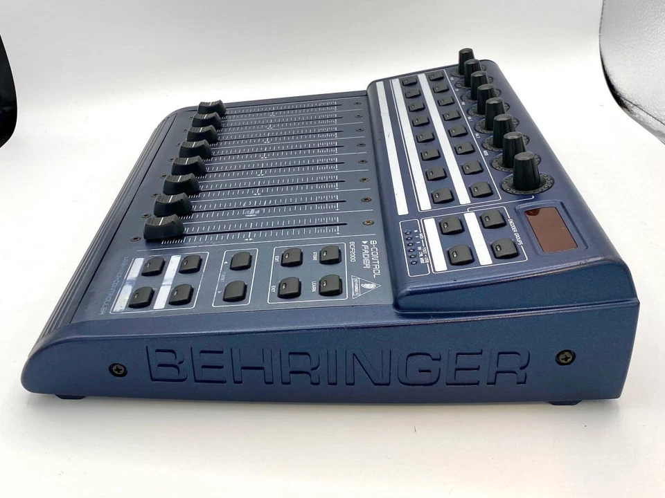 Behringer BCF2000 B-CONTROL FADER USB MIDI Controller Motorisierte Fader funktionstüchtig - Bild 3 von 4