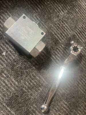 #ad Gemels High Pressure 2 Way Ball Valve Steel GE2 6090PSI 3 4 $28.35