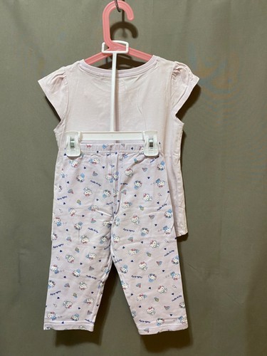 Sanrio Hello Kitty Short Sleeve T-shirt + Cropped Leggings 2 pcs Size 4-5 Purple - Picture 2 of 11