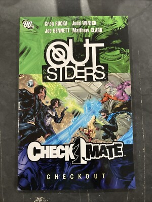 Outsiders/Checkmate: Checkout TPB Rucka Winick Bennett DC Graphic Novel