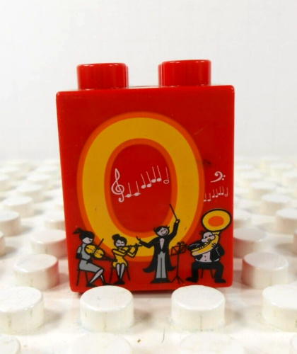 Brique d'apprentissage imprimée LEGO DUPLO 2x2 lettre O (orchestre) rouge/jaune - Photo 1 sur 2