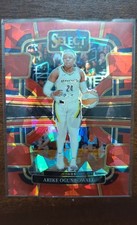 2024 Panini Select WNBA - Concourse Arike Ogunbowale #45 Red Ice Prizm