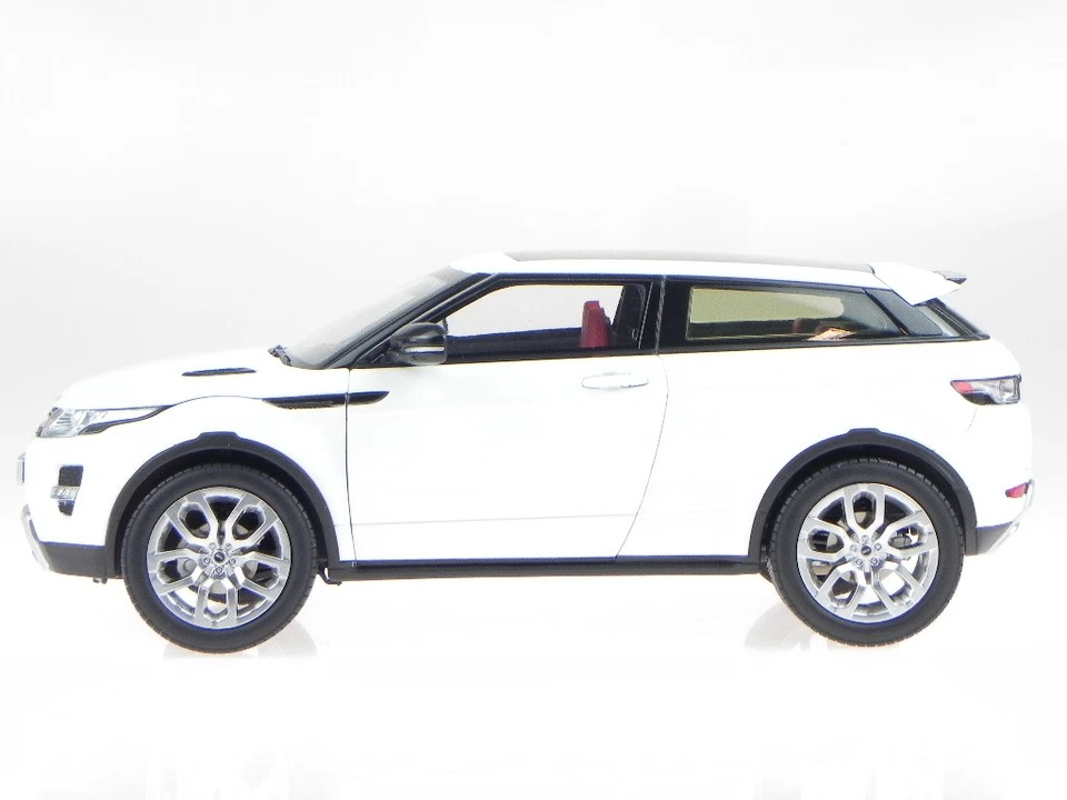 Range Rover Evoque white diecast model car 11003mbw Welly GTA 1/18 - Image 4 of 4