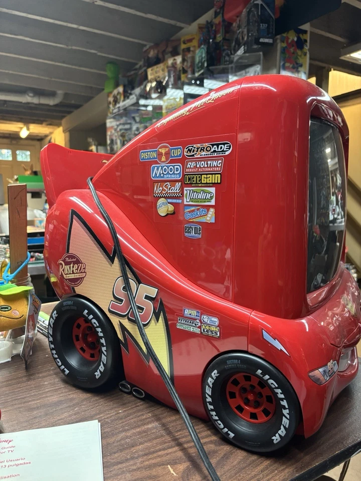 Disney Cars Lightning McQueen C1310ATV CRT TV with Remote And Instructions Works - Image 2 of 4
