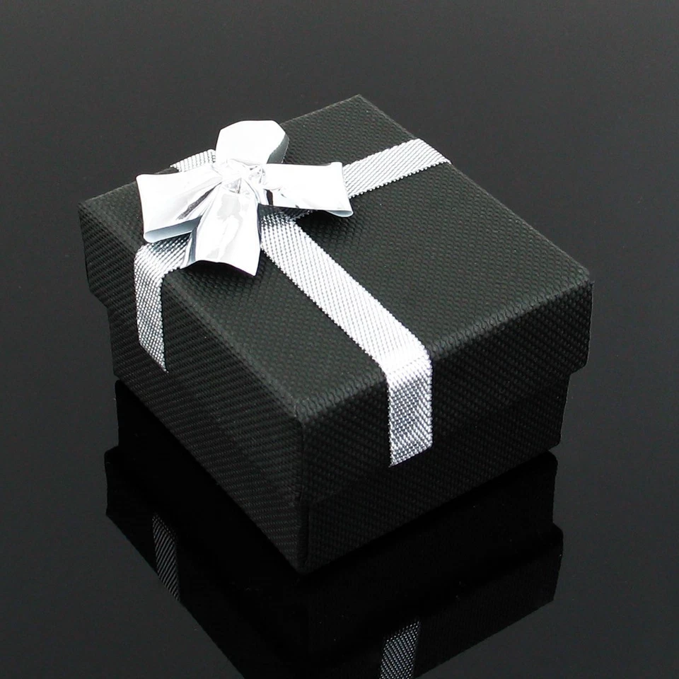 Titanium Men's 1.8 Carat Princess Cut CZ Brushed Center Wedding Band Ring - Image 2 of 4