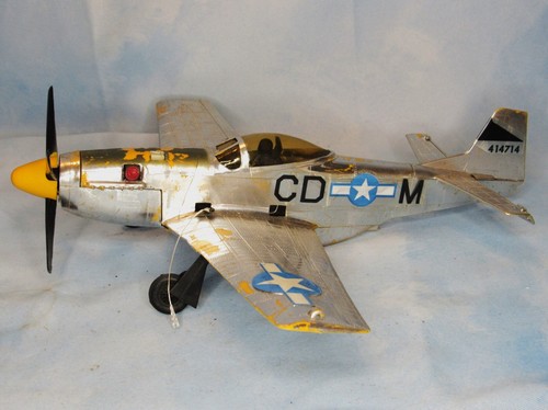 Vintage Testors Control Line .049 gas Model Airplane P-51 Mustang - Picture 2 of 9