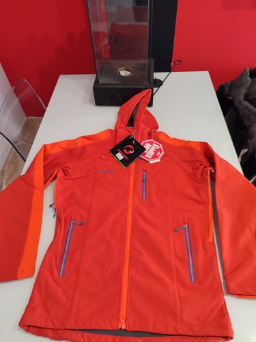 Jacket Mammut softshell. For men. L size. New with tags.