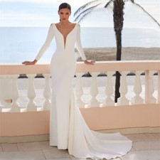 Elegant Mermaid Wedding Dresses Long Sleeve Lace Applique Backless Bridal Gowns