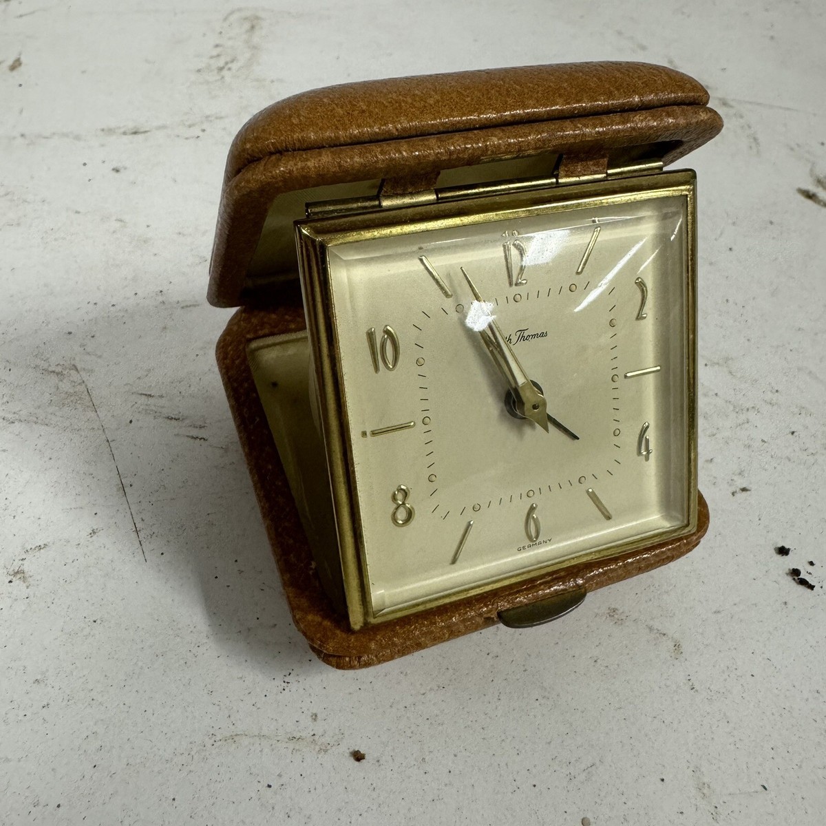 VTG working Seth Thomas Germany windup style travel alarm