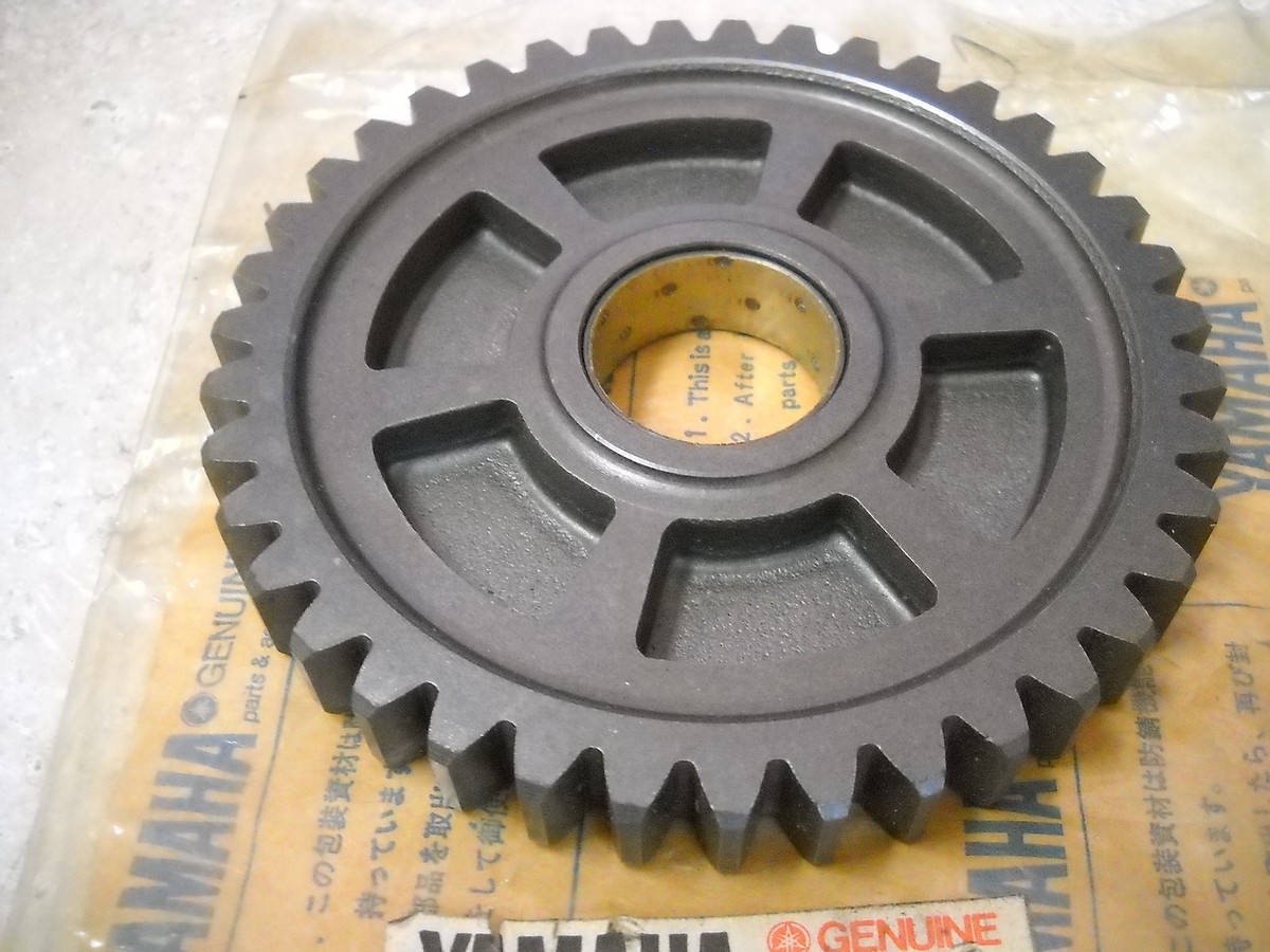 NOS OEM Yamaha 1st Wheel Gear 1983-93 XVZ1200 XVZ1300 26H-17211-00