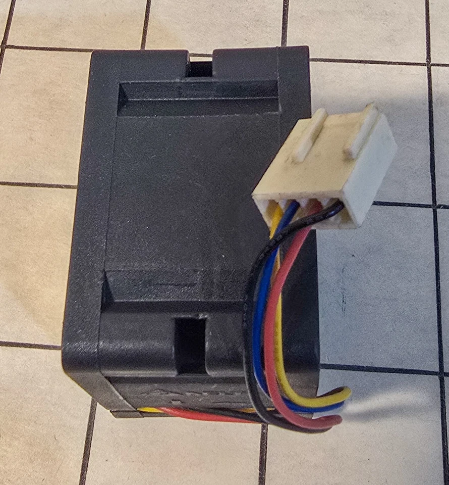 Sunon PSD1204PQBX-A 40mm 12V 9.6W Cooling Fan 4-Pin PWM Dell SM3HCA01 Server Fan - Image 2 of 4