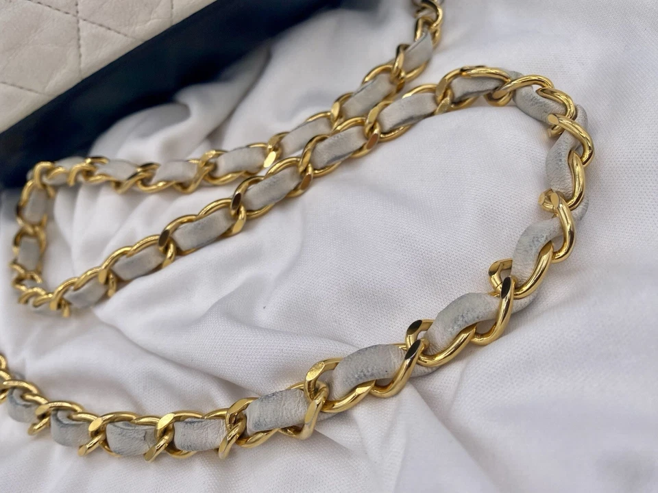 Bolso vintage de piel de cordero Chanel 1989-1991 con solapa única con cadena con regalo de perlas Foto 3 de 4