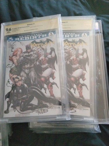 BATMAN #1 Rebirth Signed Kirkham CBCS 9.6 w/White Pages  Hastings Exclusive