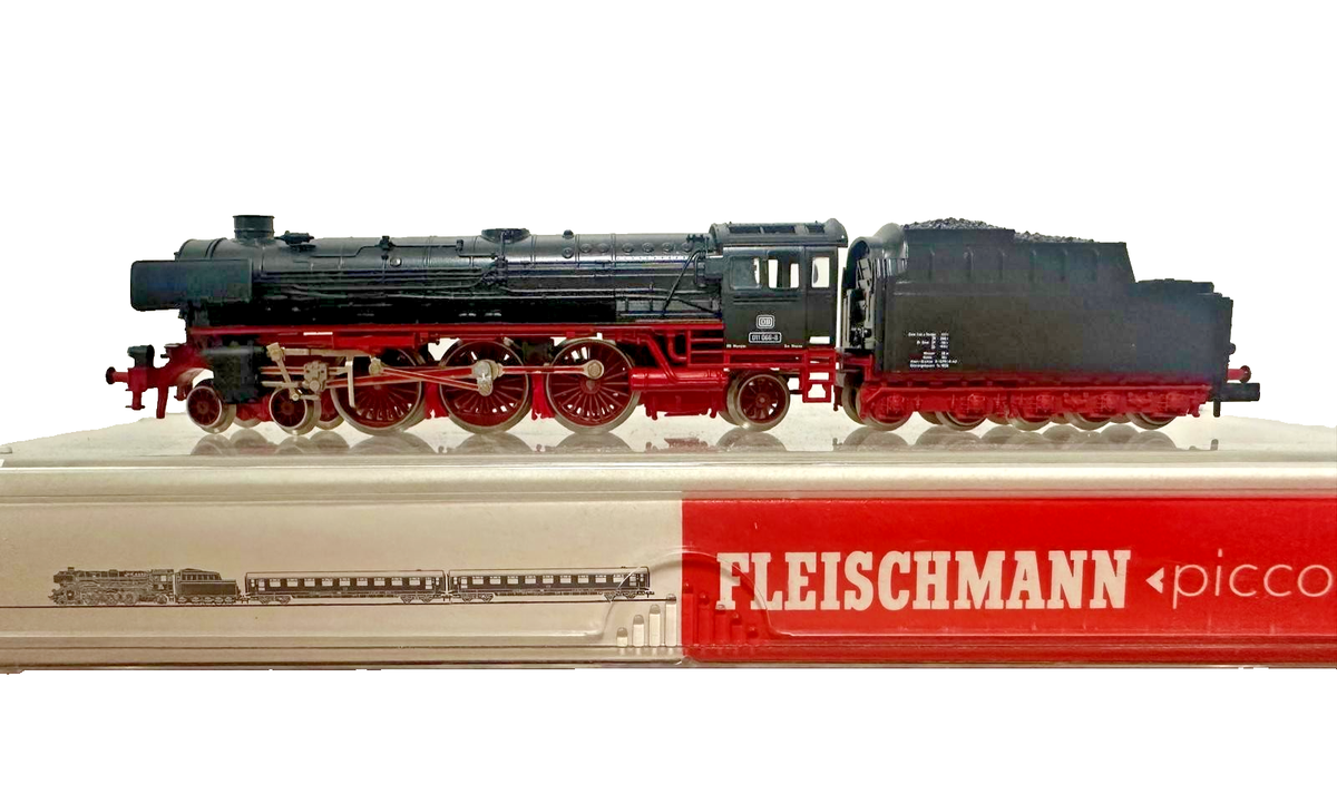 G715 Fleischmann Piccolo 7170 Dampflok BR 011 066-8 DB Spur N for