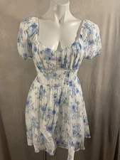 Blu Pepper Fit 'n Flare Dress Blue and White Floral Peekaboo Back New  LG Mini