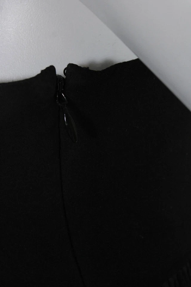 Club Monaco 女式 V 领细肩带褶叠连衣裙黑色 6 码 — 第 4/4 张图片