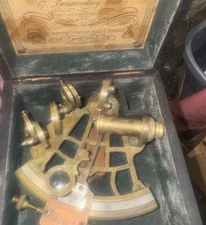 Antique Maritime Nautical Sextant Vintage Marine Astrolabe Ship's Instrument
