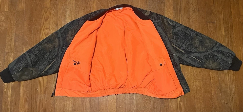 Winchester TreBark Camo Reversible Insulated Hunting Coat Medium Excellent Con - Image 3 of 4