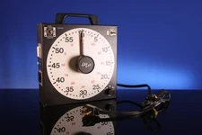 Gralab Universal Timer Model 171 Darkroom Enlarger Timer 125V 60Hz 750W 6A USA