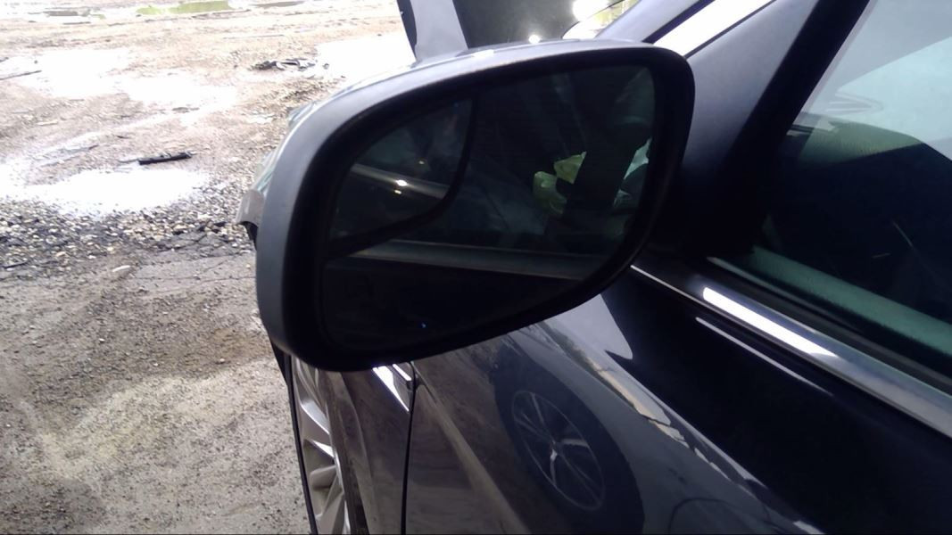 Driver Side View Mirror Power With Puddle Lamp Fits 10-19 TAURUS 4399051