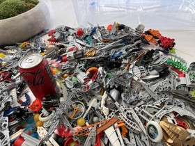 Lego Bionicle Weapons And Mask. Over 7 Pounds Of Weapons And Parts.